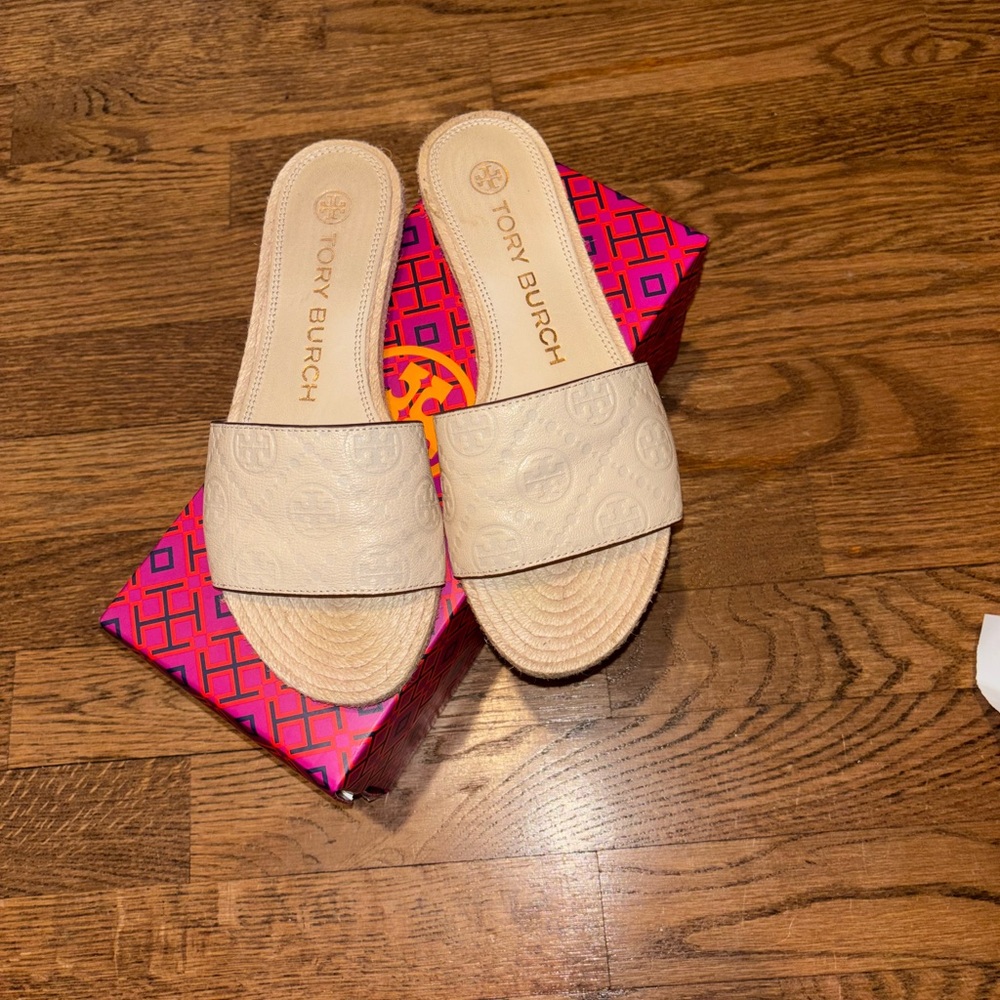 Tory Burch Espadrille Cream Slide Sandals - Picture 7 of 9